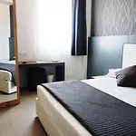 Hotell Sicilia 4*